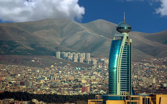 Sulaymaniyah, Halabja monument and surroundings 
